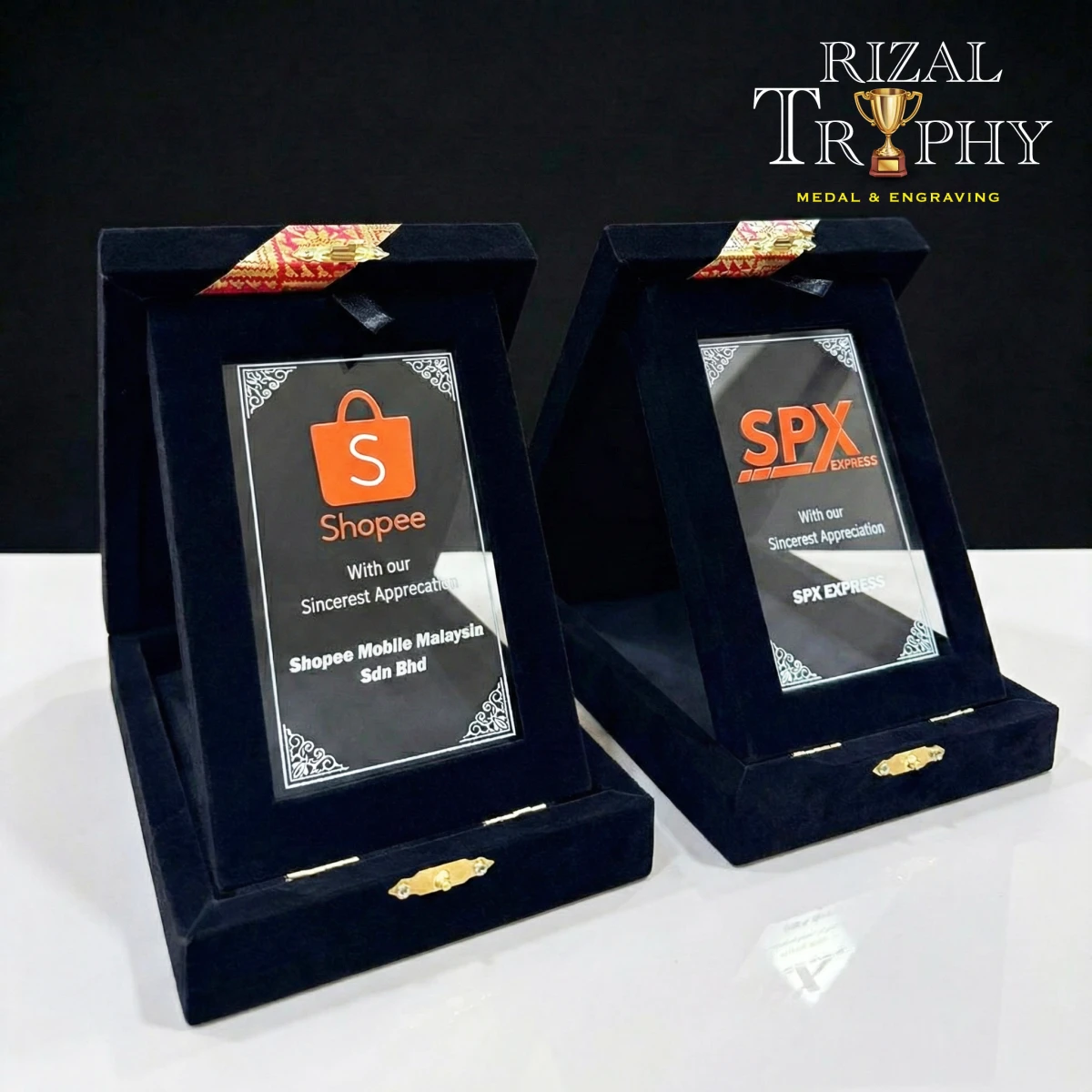 RTB222 Glass Velvet Giftbox