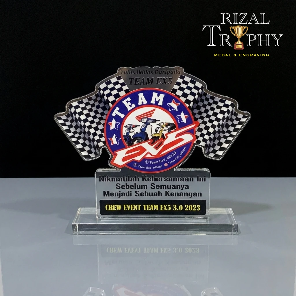 Trophy Custom