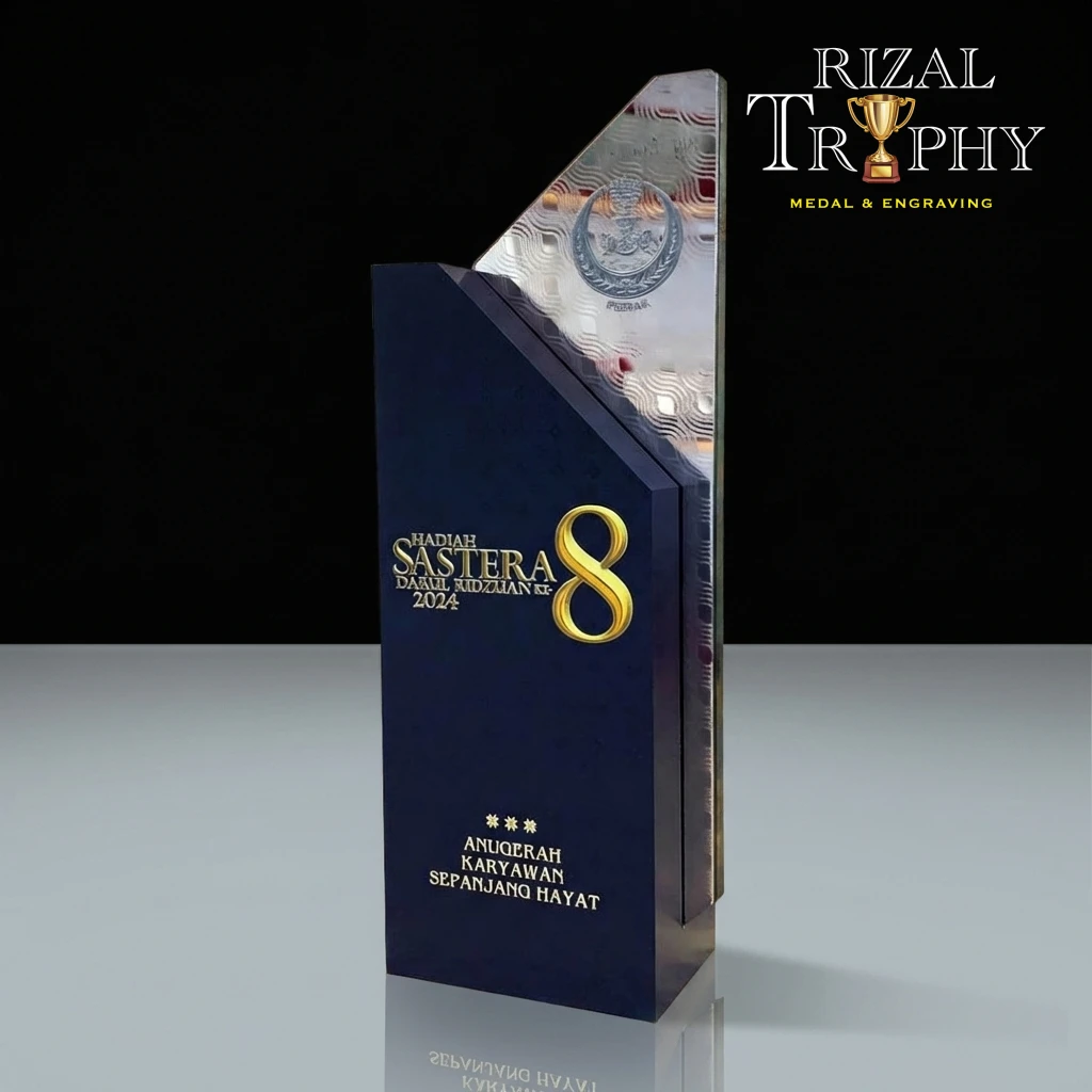 Trophy Custom