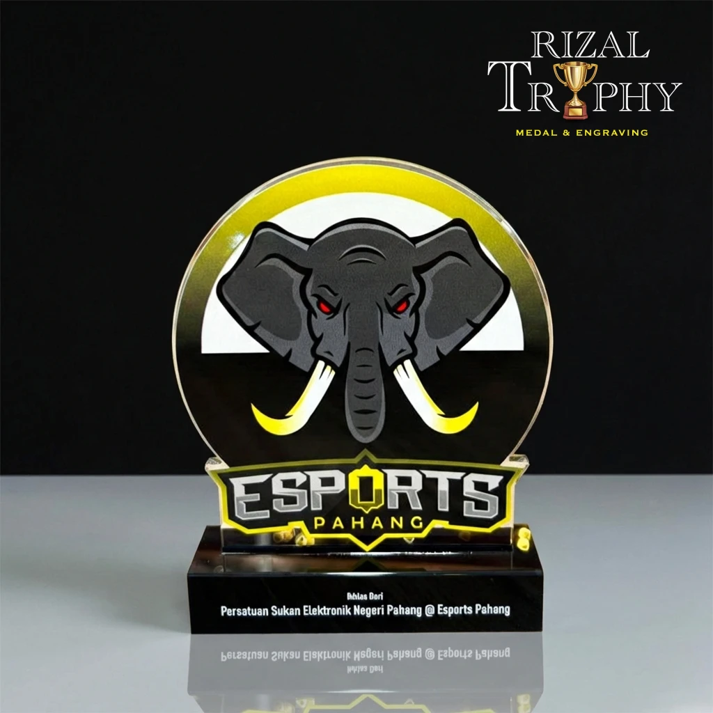 Trophy Custom