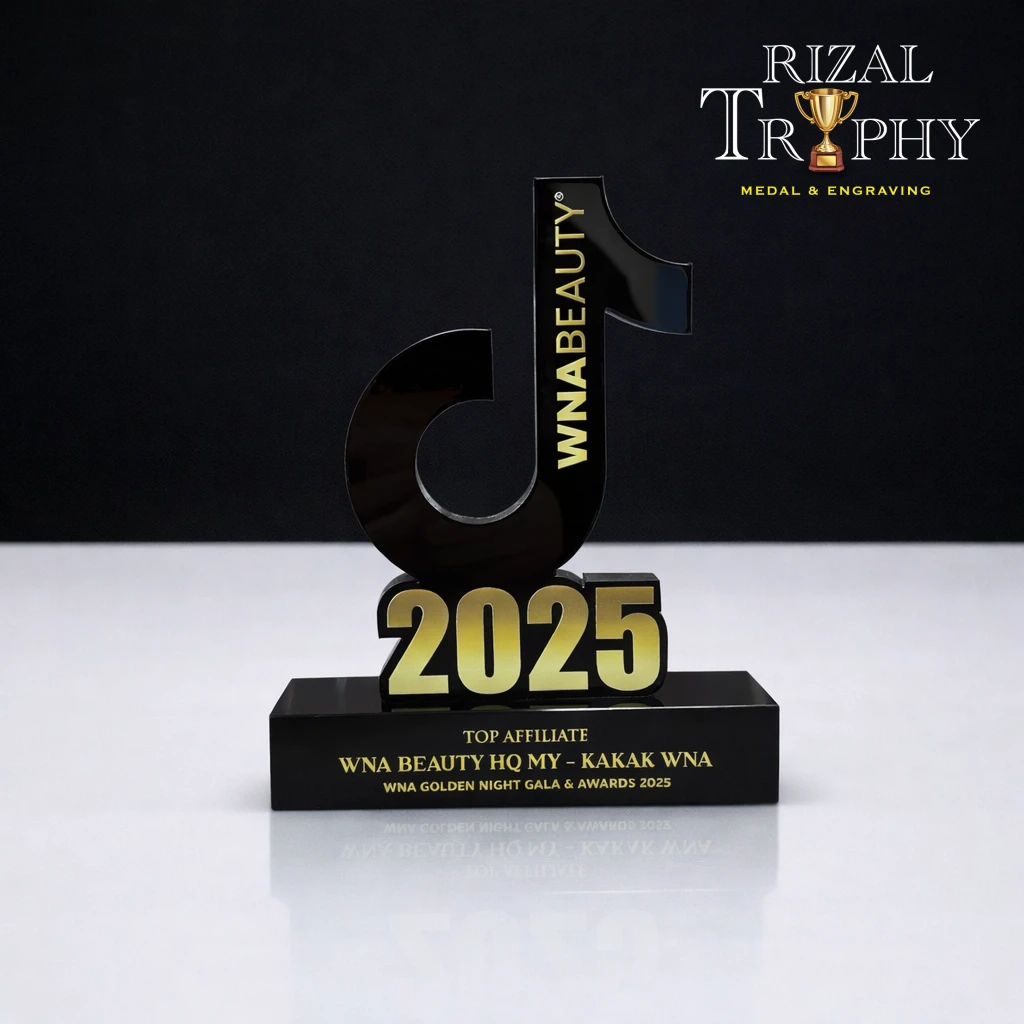 Trophy Custom