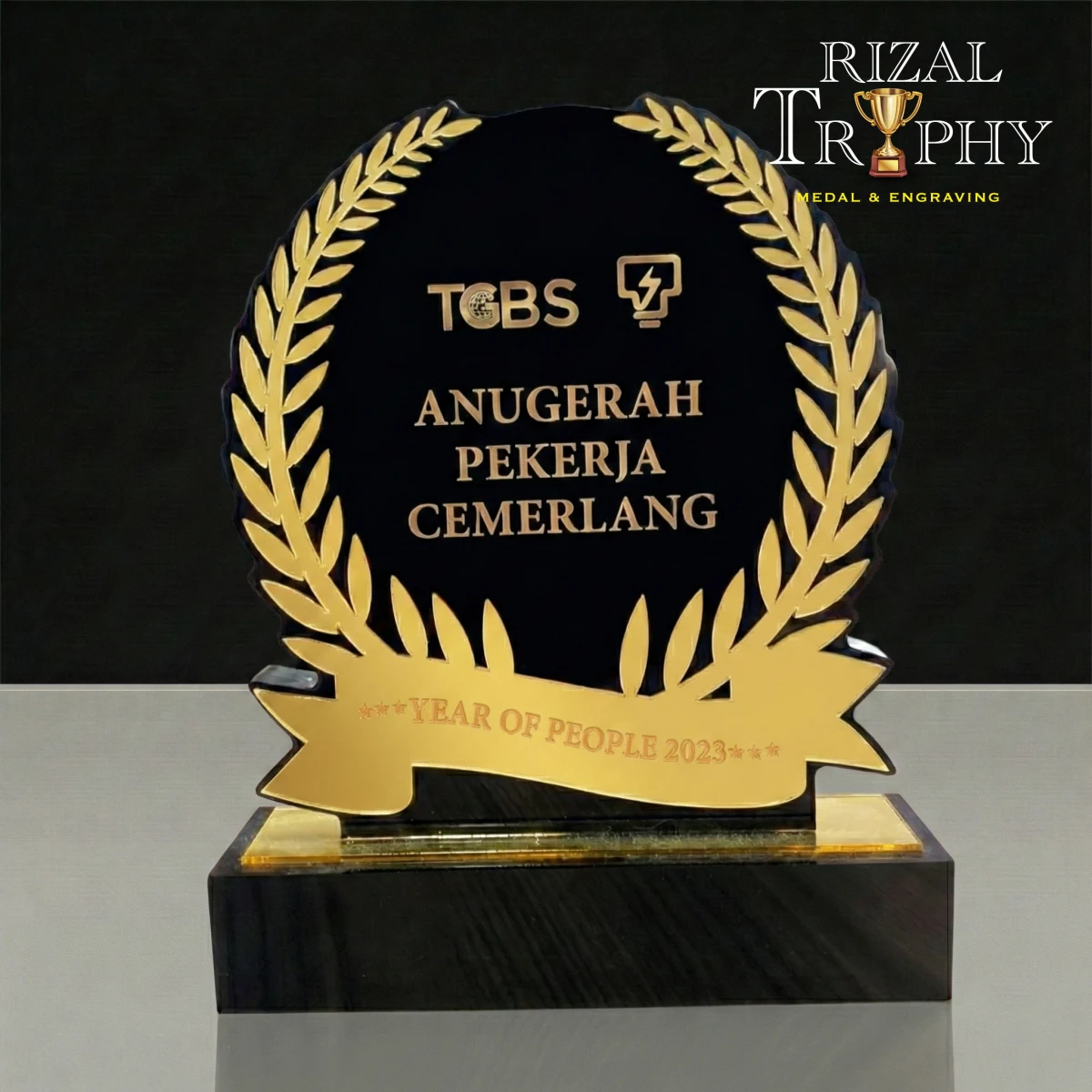 Trophy Custom