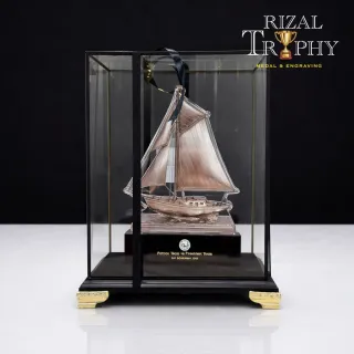 Trophy Casing Box - Rizal Trophy