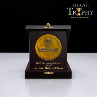 Trophy Giftbox Custom - Rizal Trophy